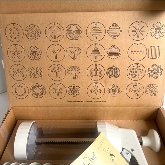 The Pampered Chef Cookie Press With 16 Discs & Recipe Cards - Picture 6 of 6